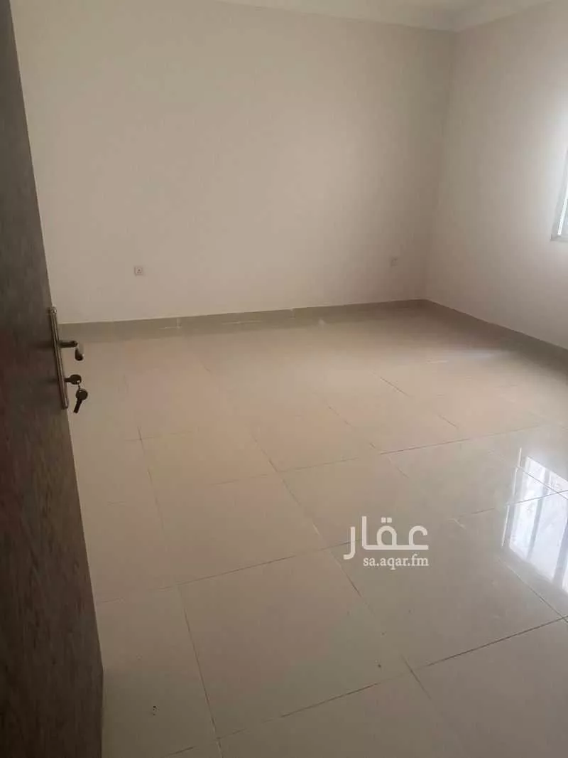 عمارة 915 م² في احد 5