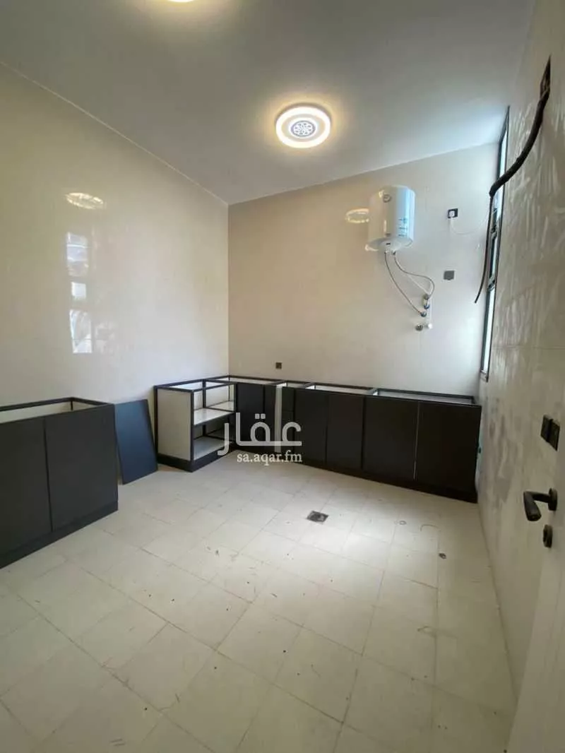 3 bedroom apartment in Madinat Al Umal 3