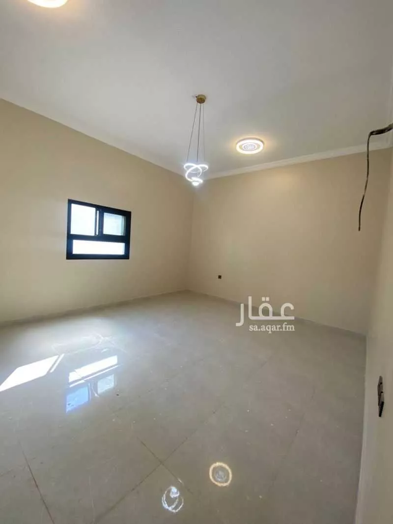 3 bedroom apartment in Madinat Al Umal 4
