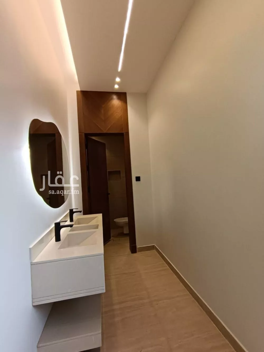 5 bedroom floor in Dhahrat Namar 4