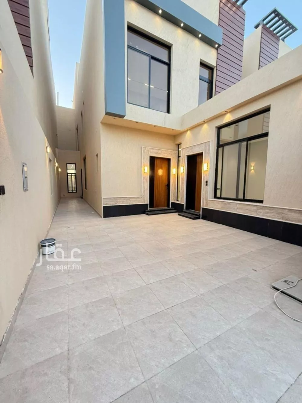 5 bedroom villa in Dhahrat Namar 5