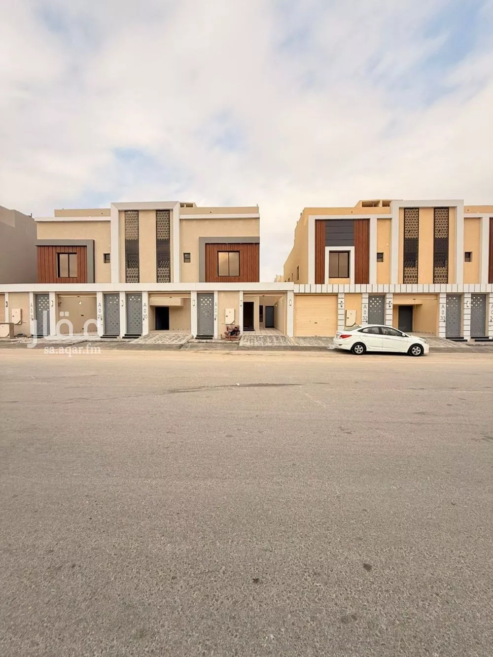 فيلا 6 غرف في عكاظ 2