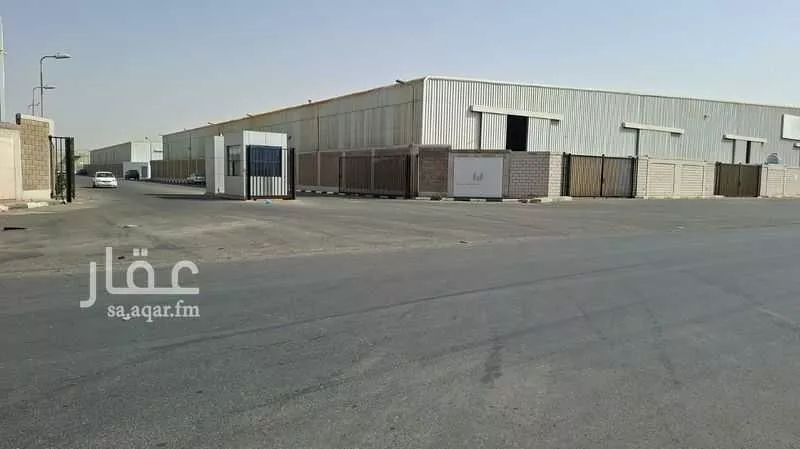 28500 sqm warehouse in Al Wadi 2