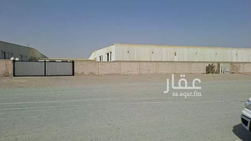 28500 sqm warehouse in Al Wadi 1