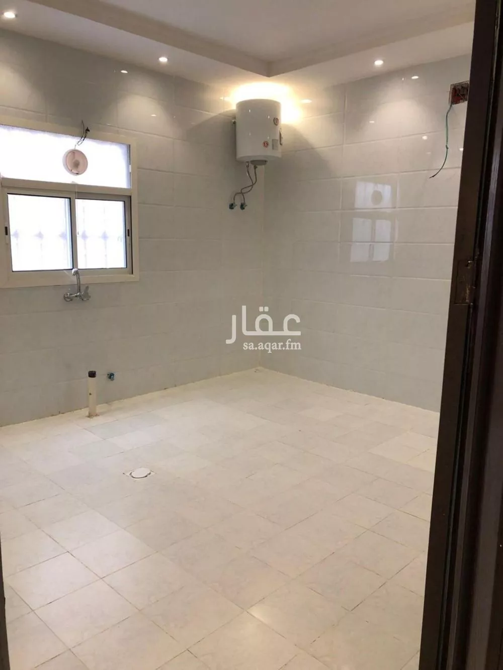 فيلا 12 غرف في الرمال 3