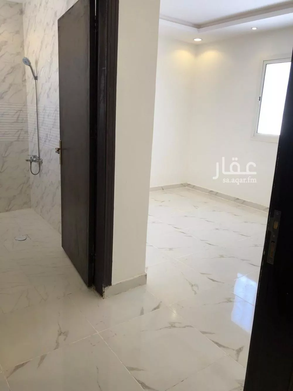 فيلا 12 غرف في الرمال 2