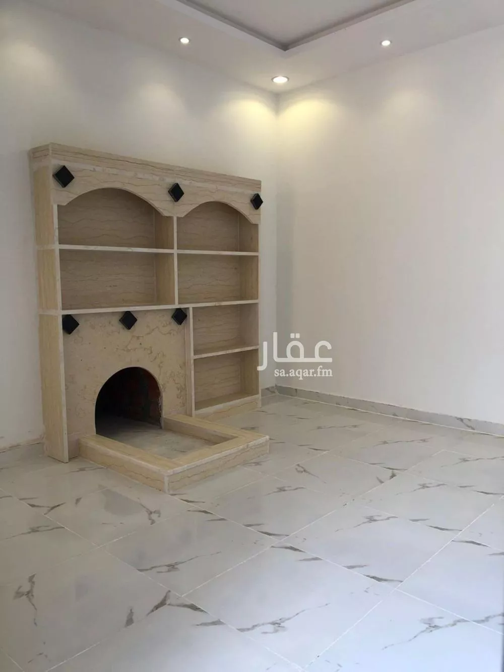 فيلا 12 غرف في الرمال 5