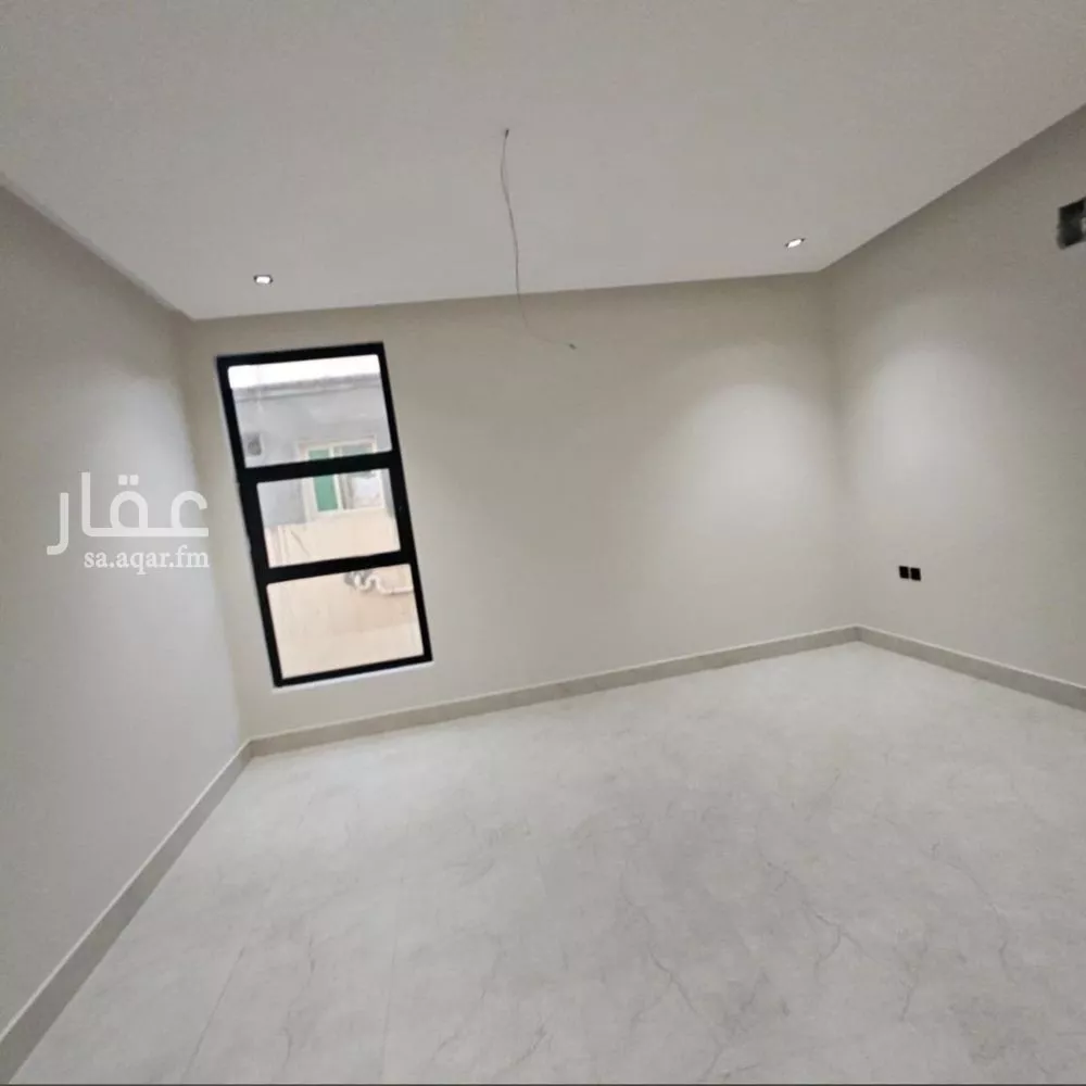 5 bedroom villa in At Tahliyah, Eastern Province 9
