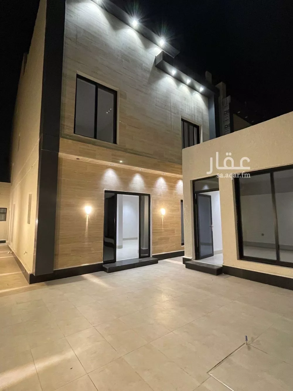 فيلا 6 غرف في الامواج 3