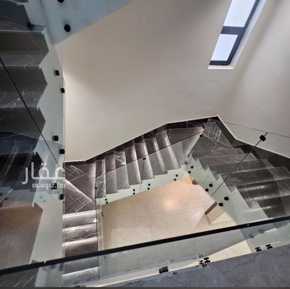 5 bedroom villa in At Tahliyah, Eastern Province 8