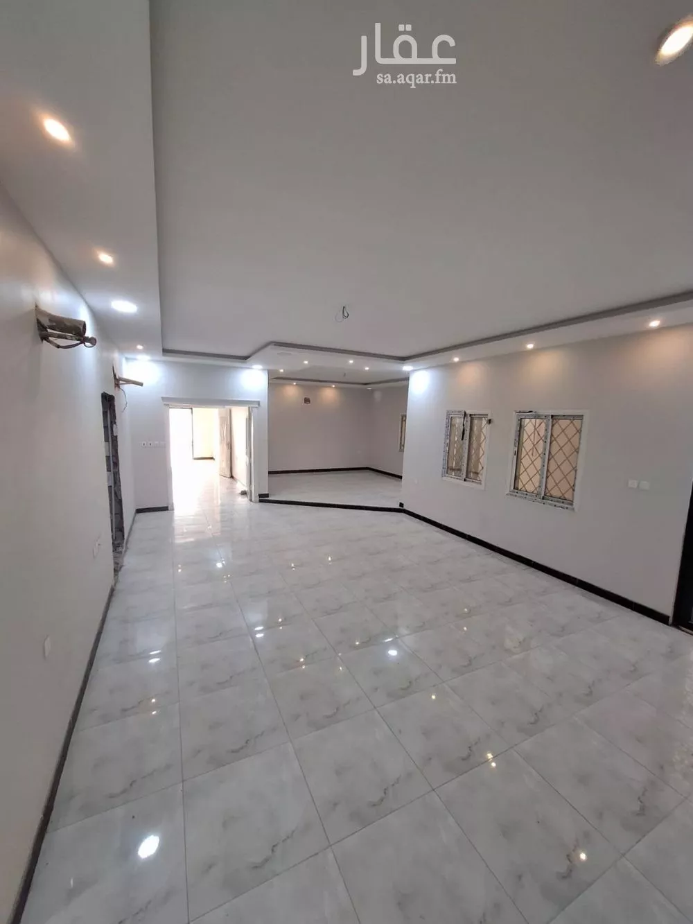 فيلا 8 غرف في الشراع 3