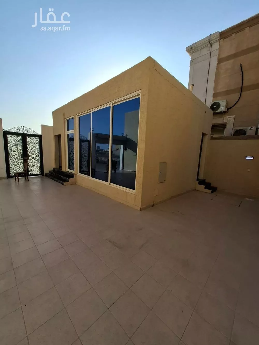 فيلا 8 غرف في الشراع 2