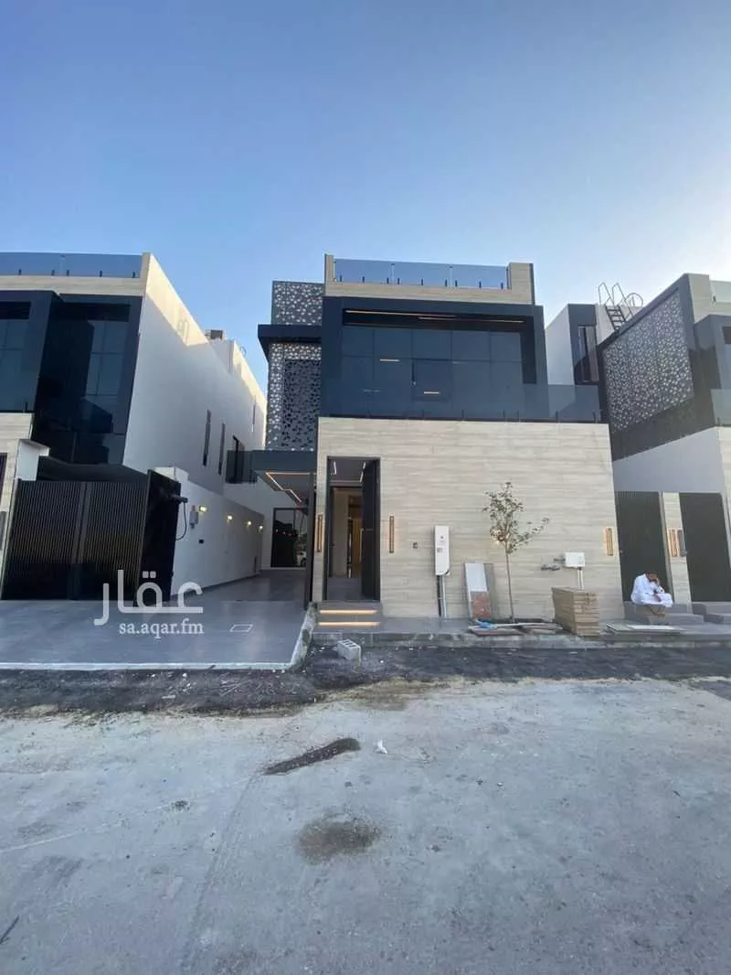 7 bedroom villa in Al Shiraa 3