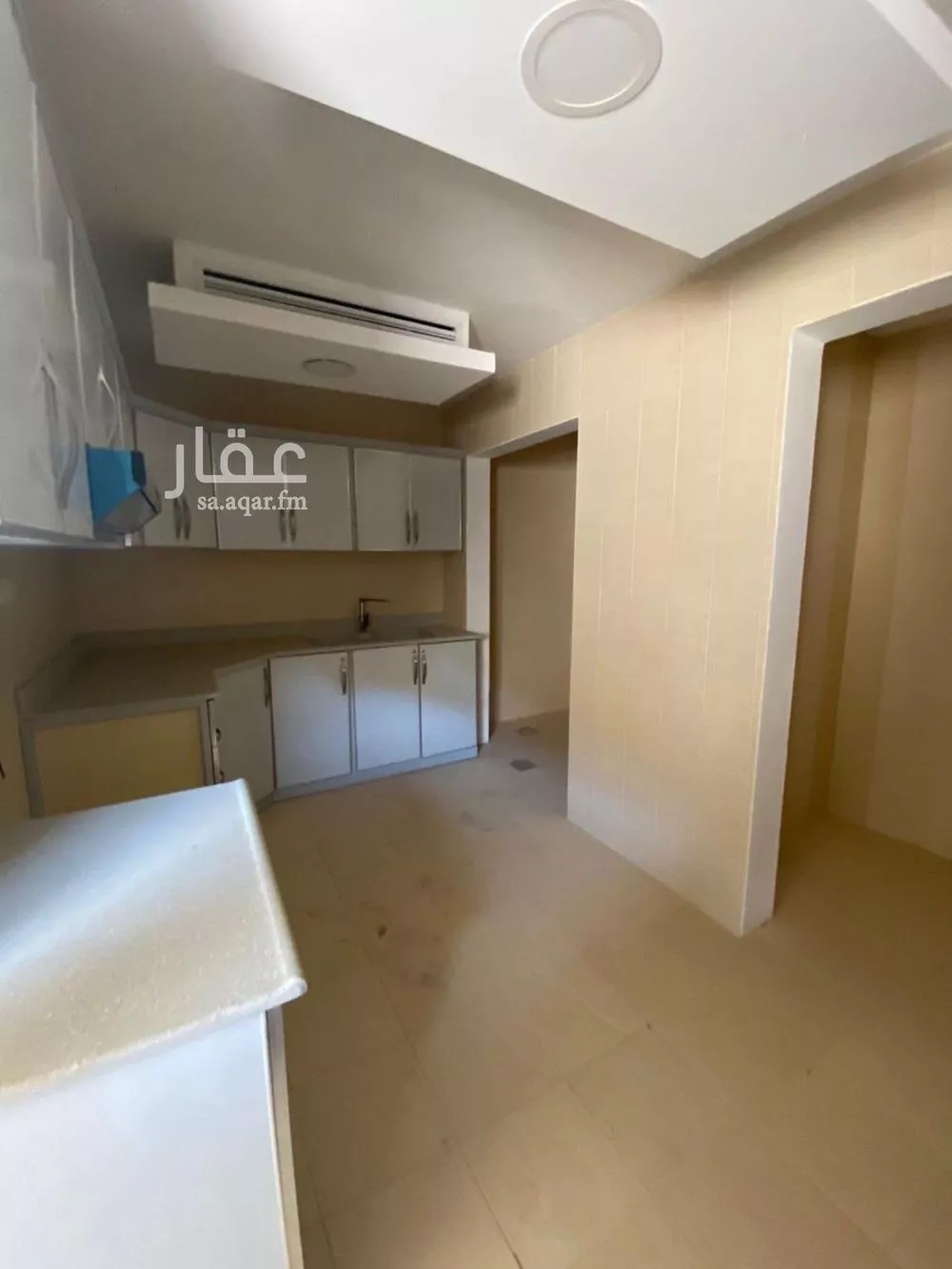 فيلا 8 غرف في البحيرة 4