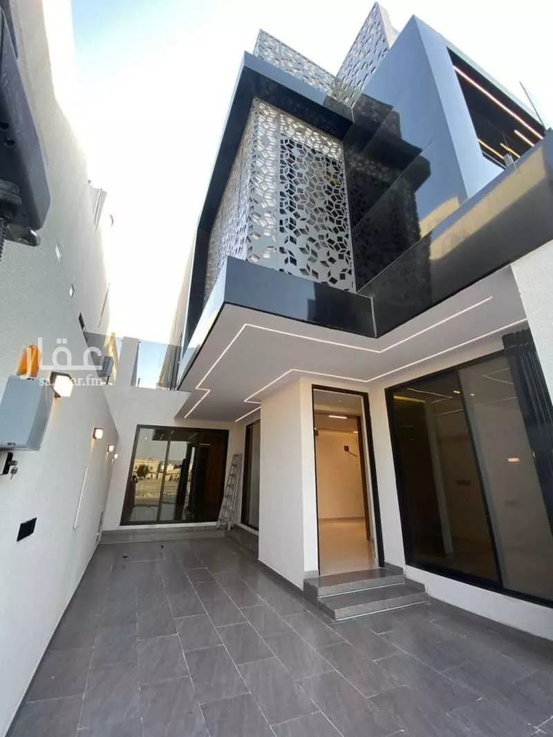7 bedroom villa in Al Shiraa 4