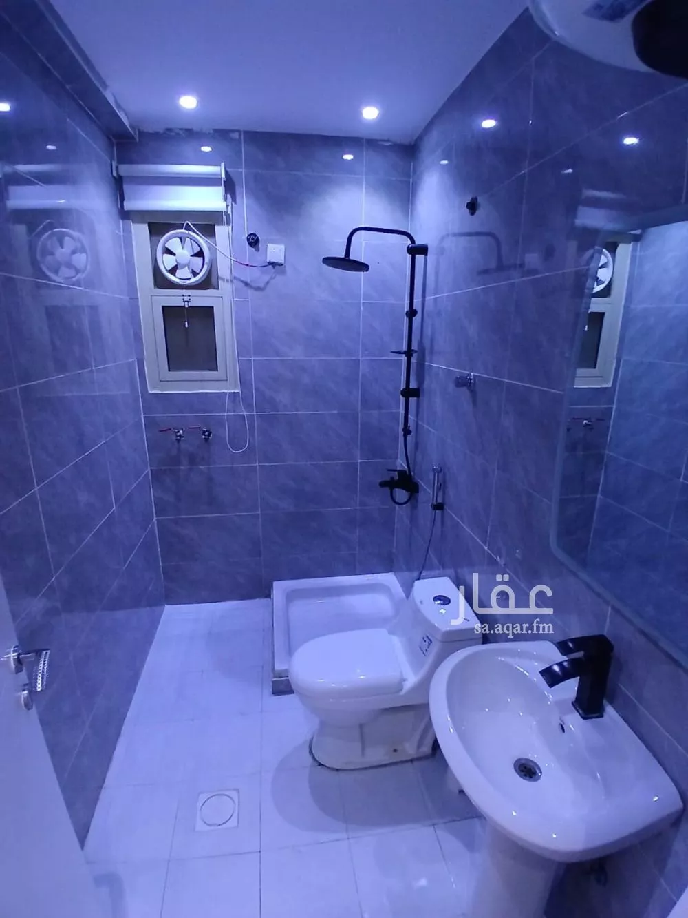 1 bedroom apartment in Al Falah 3