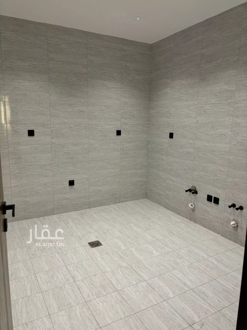 شقة 4 غرف في السلامة 3