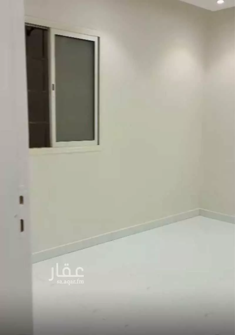 شقة 3 غرف في الرمال 4