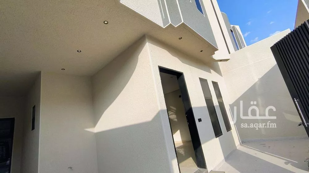 6 bedroom villa in Al Hazm, Riyadh 17