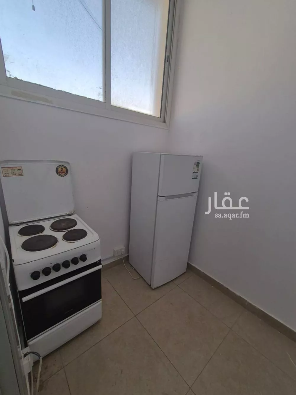 شقة 1 غرف في الملقا 5