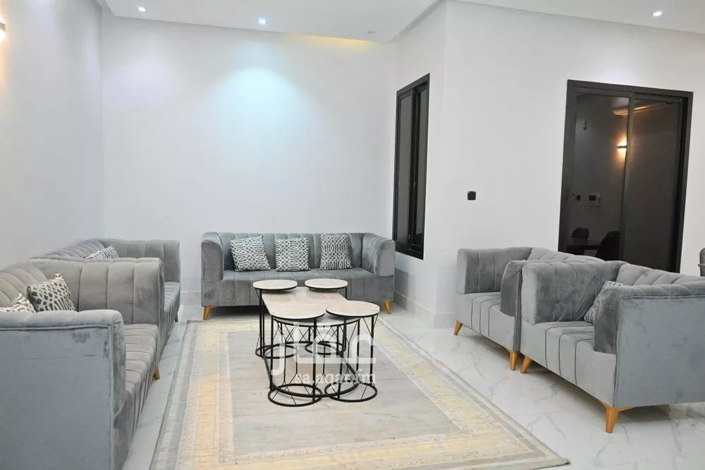 3 bedroom apartment in Al Narjis 5