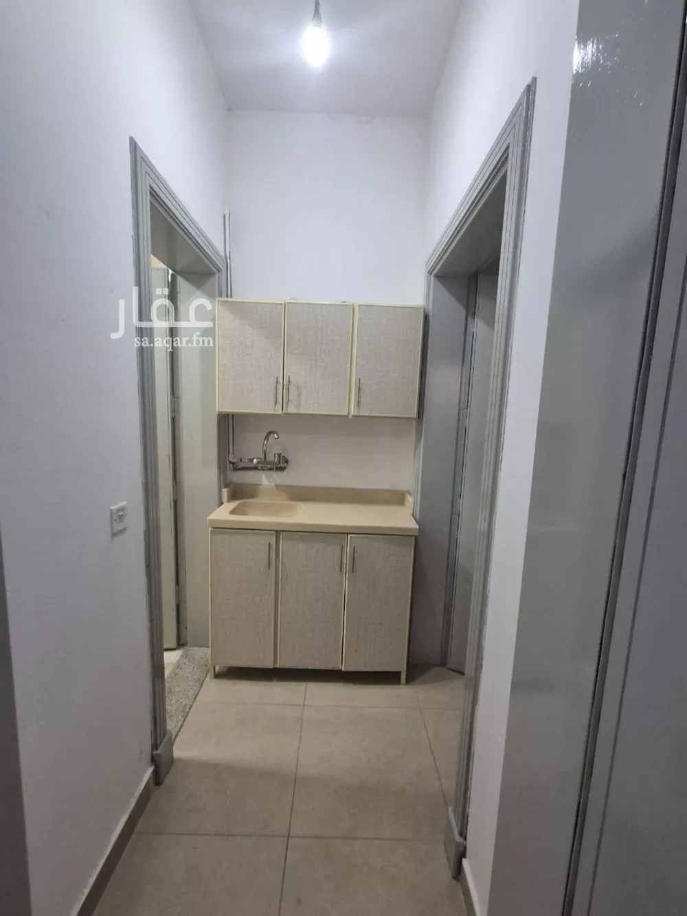 شقة 1 غرف في الملقا 4