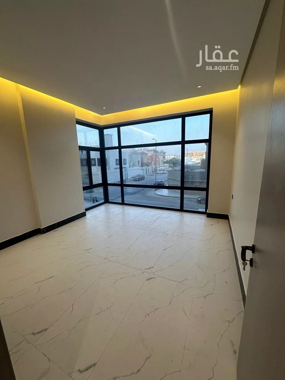 شقة 5 غرف في الشاطئ الغربي 2