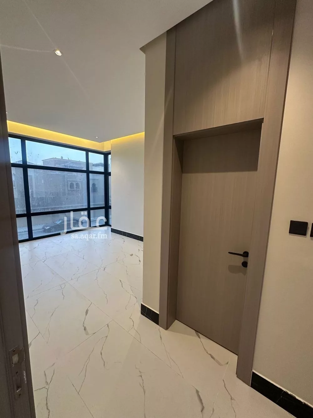 شقة 5 غرف في الشاطئ الغربي 1