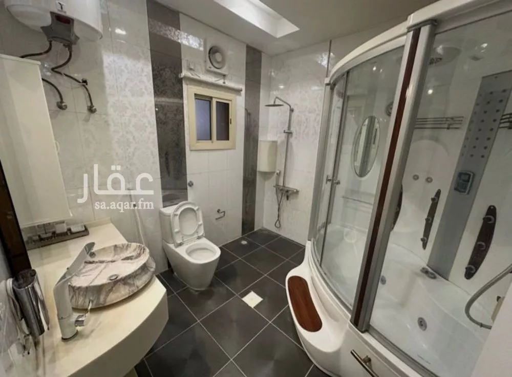 دور 4 غرف في الرويس 1