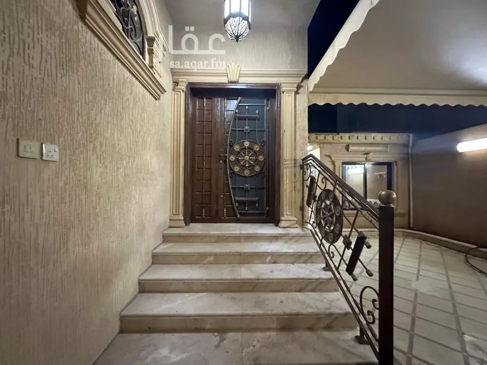 6 bedroom villa in Shubra, Riyadh 6