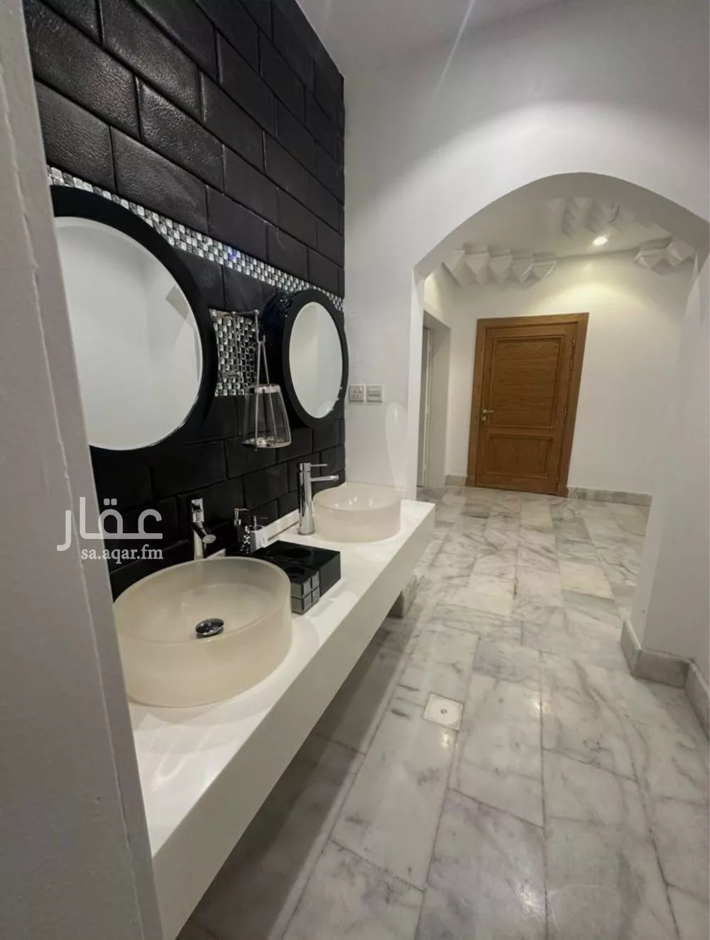 دور 4 غرف في الرويس 5