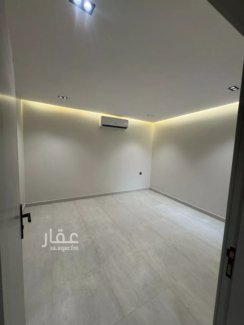 1 bedroom apartment in Al Hazm 5