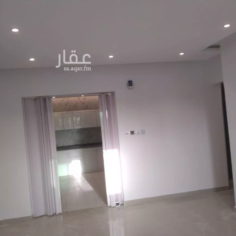 شقة 3 غرف في النخيل 5