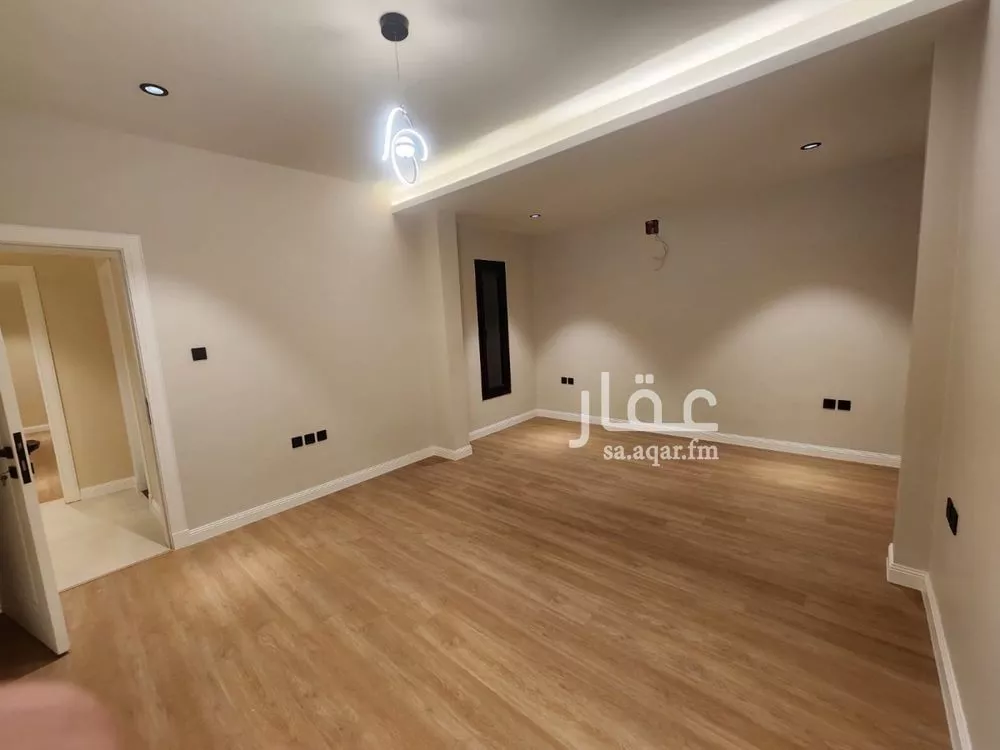 4 bedroom villa in An Nafal, Riyadh 6