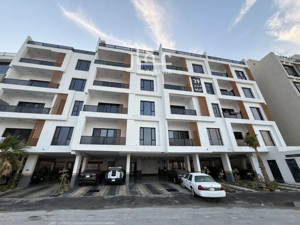 شقة 3 غرف في البحر 1