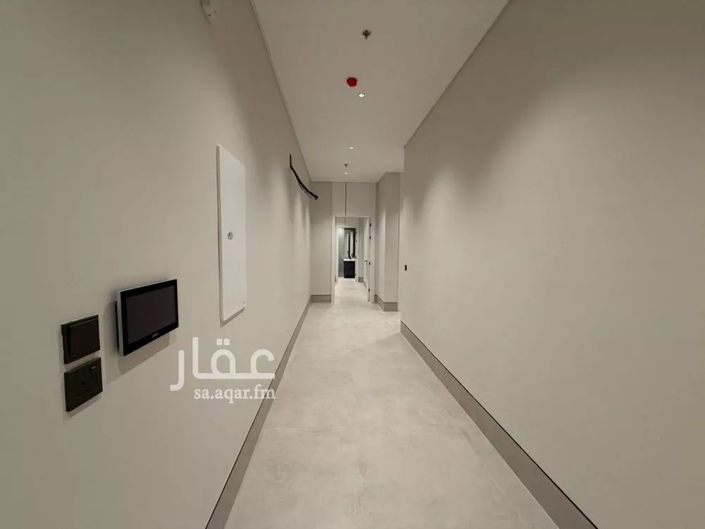 شقة 3 غرف في السيف 4