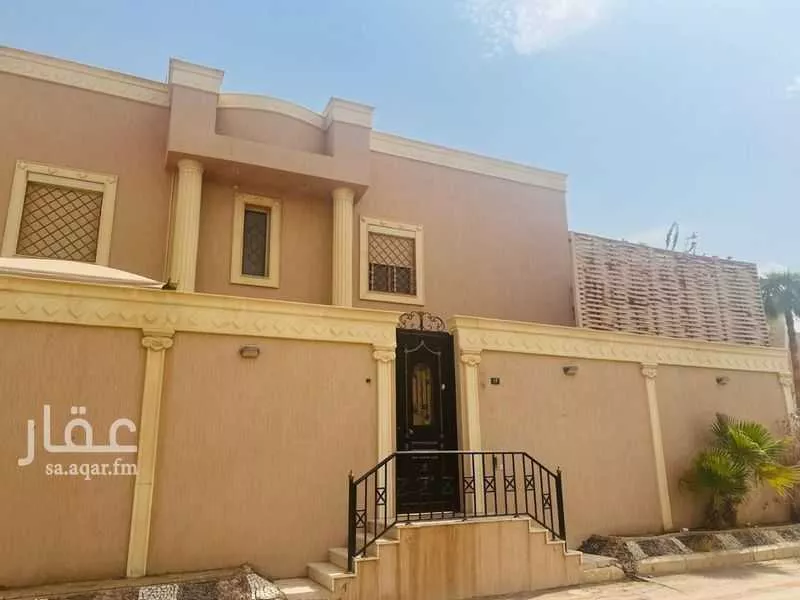 فيلا 5 غرف في النخيل 2