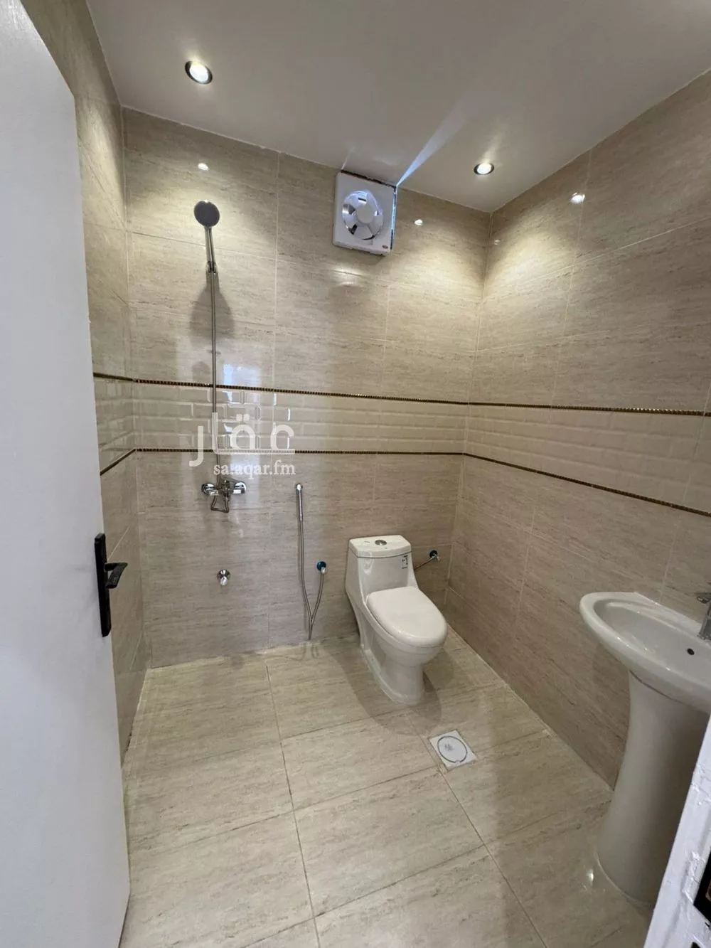 شقة 1 غرف في الخليج 3