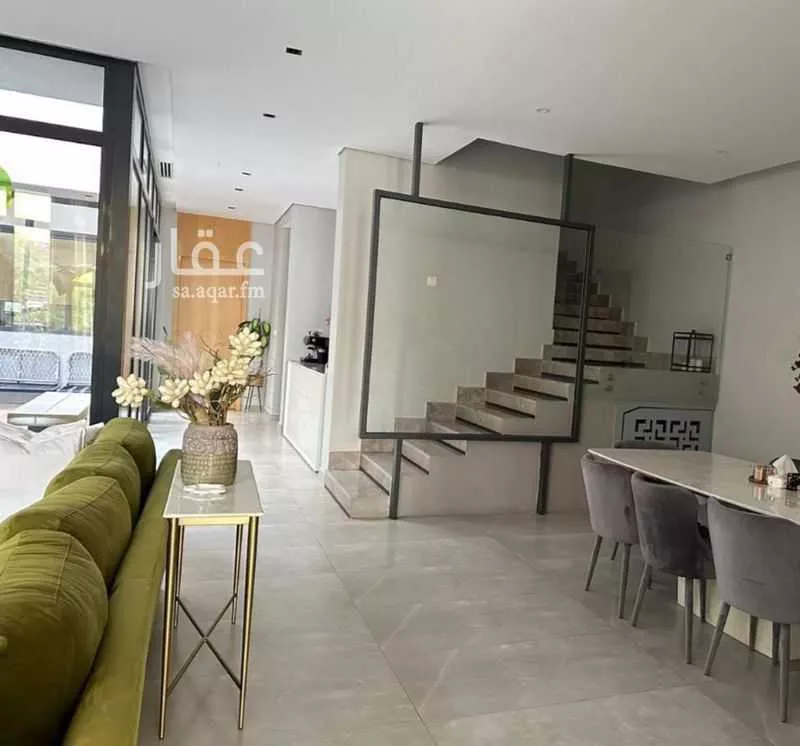 فيلا 4 غرف في العارض 1