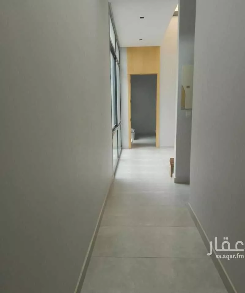 فيلا 4 غرف في العارض 5