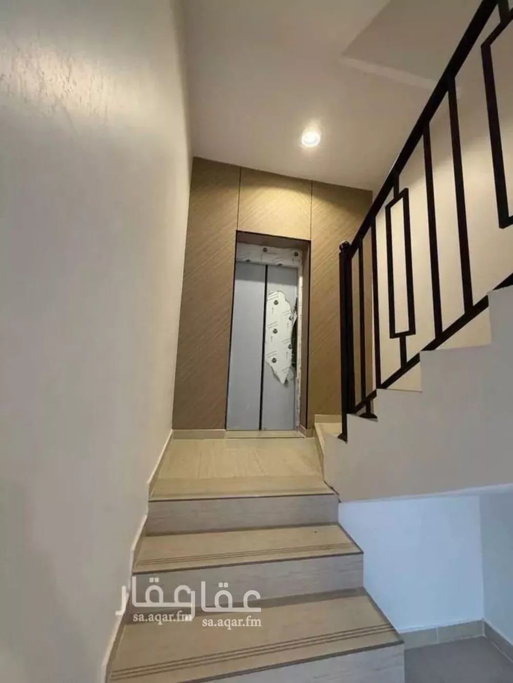 3 bedroom floor in Al Rimal 5