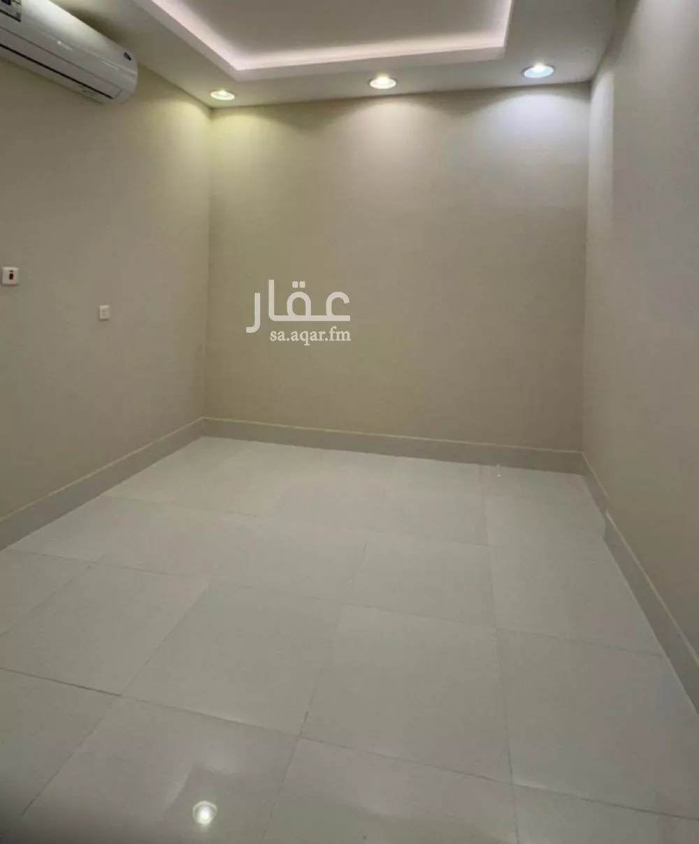 شقة 4 غرف في الرمال