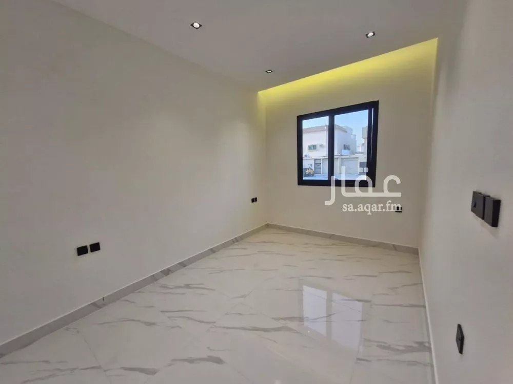 شقة 4 غرف في الرمال