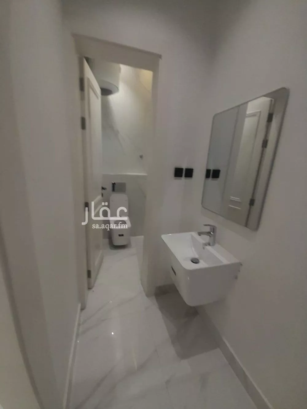 شقة 3 غرف في العقيق 2