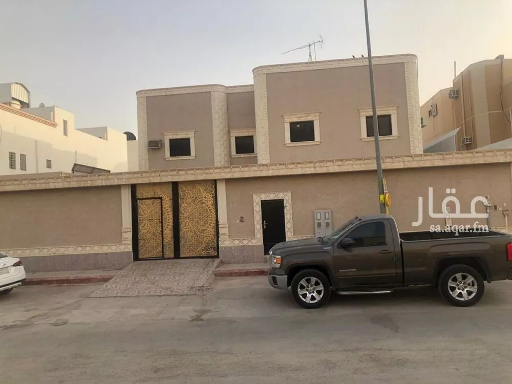 فيلا 6 غرف في الخليج