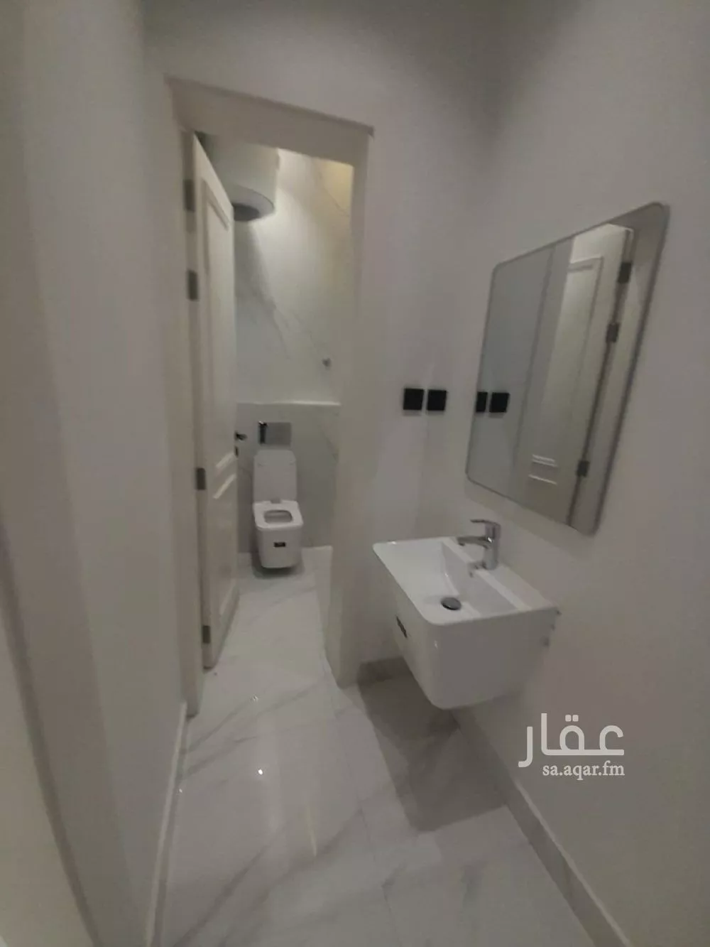 شقة 3 غرف في العقيق 3