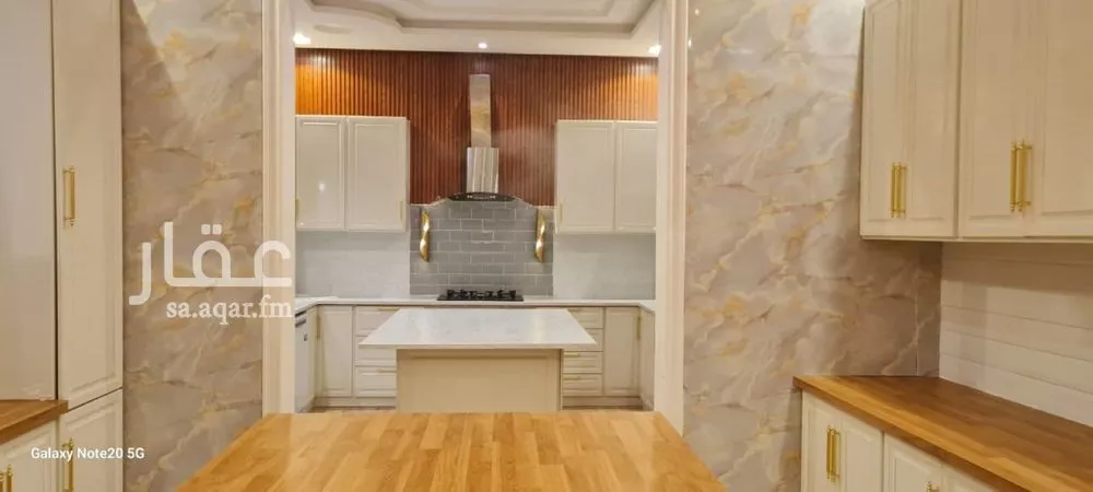 فيلا 12 غرف في الرمال 4