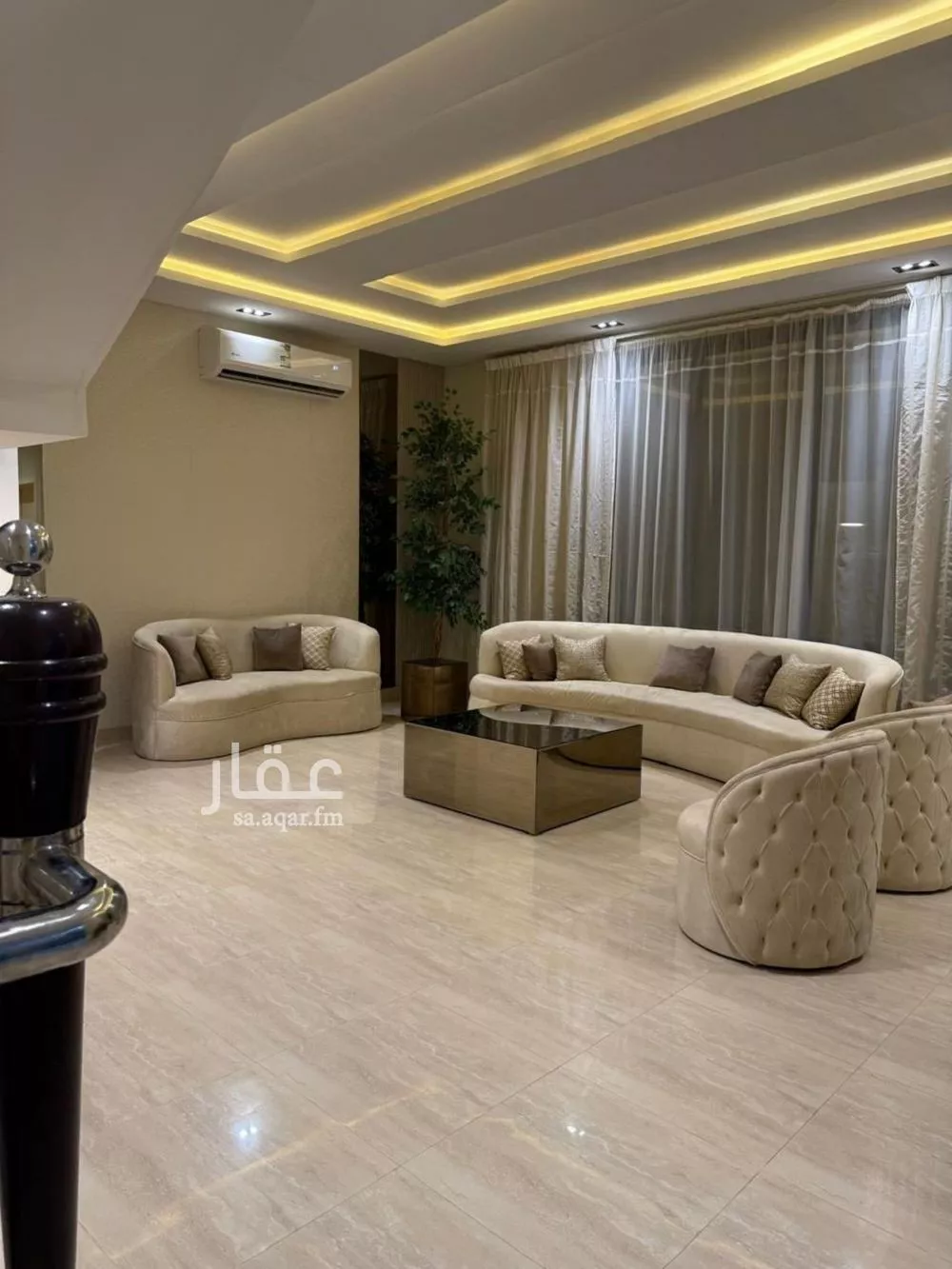 فيلا 5 غرف في الرمال