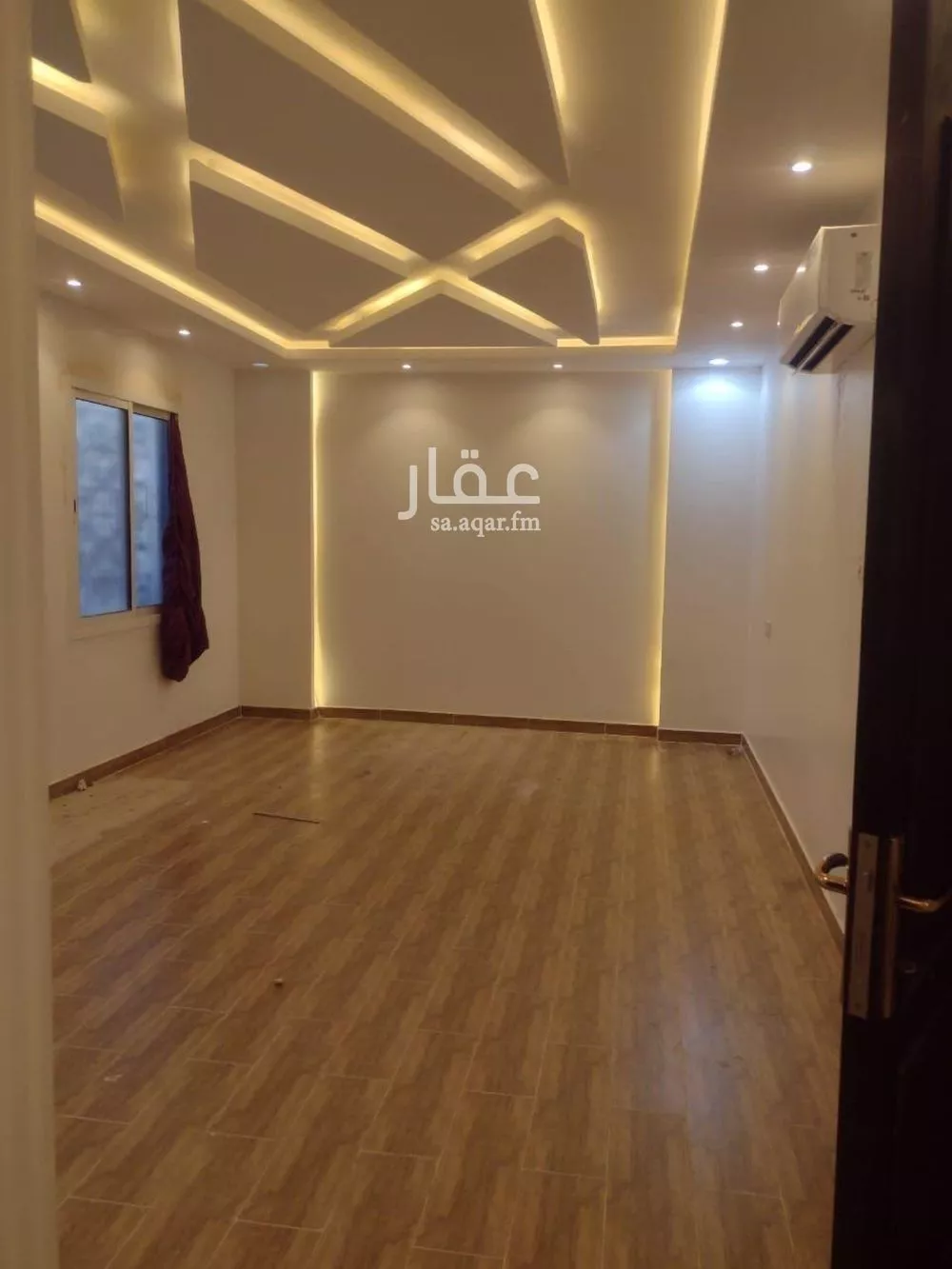 شقة 7 غرف في الرمال 4