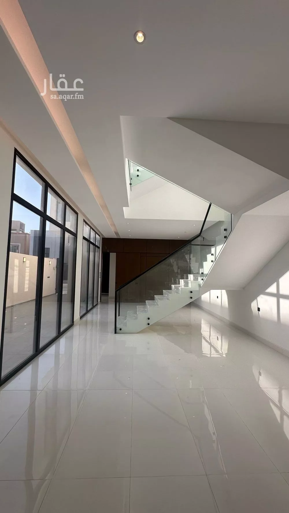 فيلا 6 غرف في المهدية 4